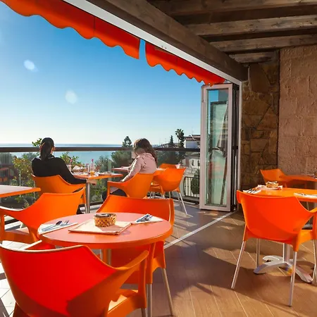 Casa Mercedes Konukevi Nerja