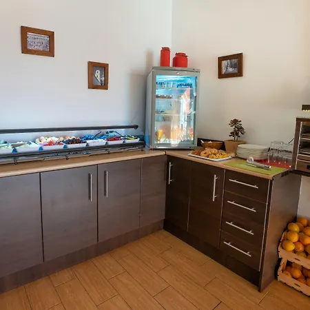 호스탈 카사 메르세데스 2* 네르하