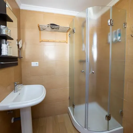 Casa Mercedes 2*